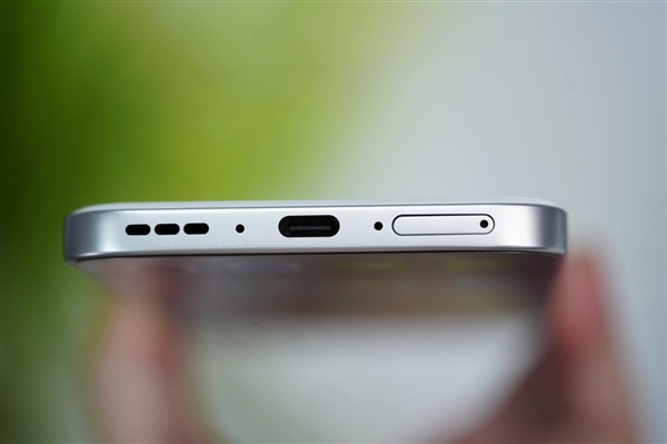 行业首款南德三防认证手机！魅族Note 16 Pro流云白图赏