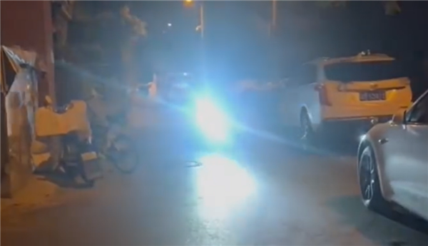 央视关注电动自行车超亮远光灯：存巨大隐患 专家建议严惩