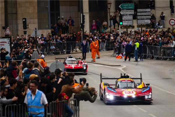 谁说中国人不能当世界赛车冠军