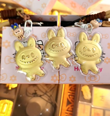 深圳水贝“黄金版Labubu”持续走热 律师警示：已构成侵权