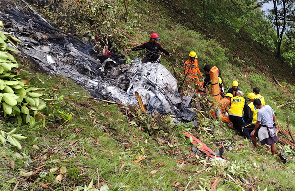 印度再发生坠机事件！一架直升机坠毁 7人遇难