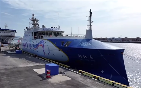 全球首艘！我国自主研发智能两用船开启海上巡展