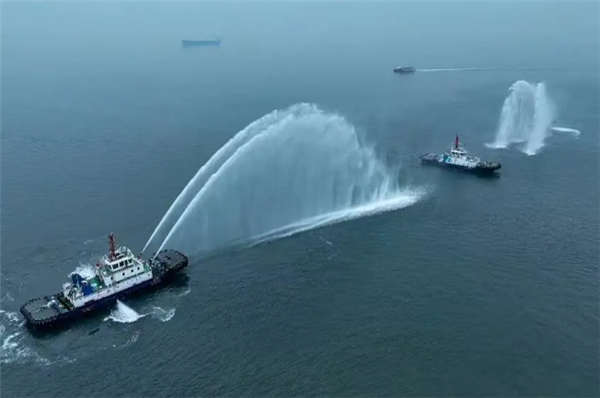 全国首艘氢电拖轮在青岛港入列：填补多项国内空白