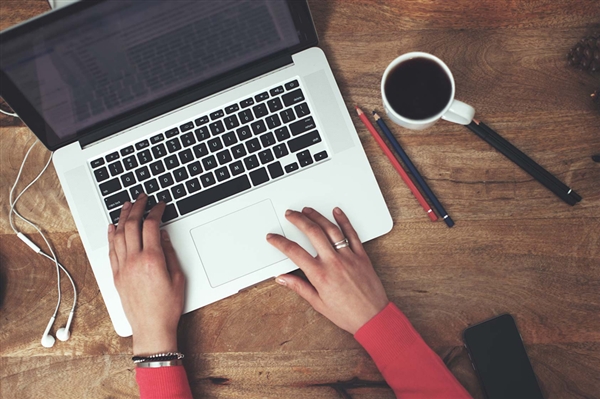 深圳一店招工要求每天上班16小时 当事人：真是气笑了