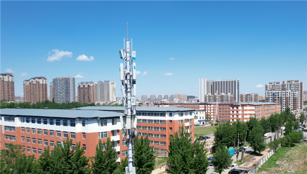 华为完成基站智能追焦单元全球首商用 彻底告别“爬塔时代”