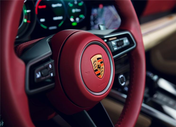 同价或更便宜你买国产车or保时捷！国内多地保时捷价格跳水 销售回应便宜20多万