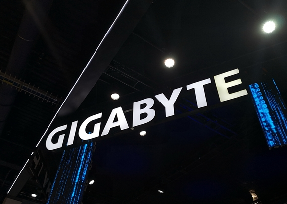 技嘉新款27寸显示器：FHD/4K双模高刷首发1999元