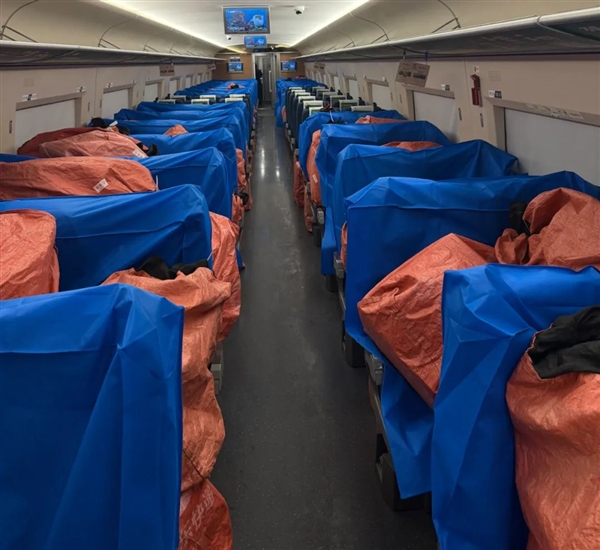 广东荔枝150万吨大丰收 高铁都用上了：每节车厢可装2.5吨