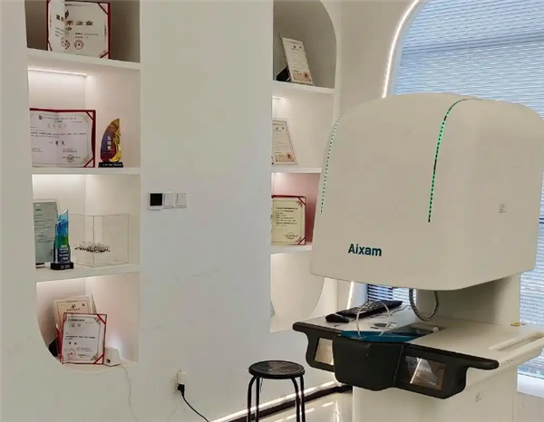 成都造采血机器人破婴幼儿采血痛点：探针最小容差仅0.05mm