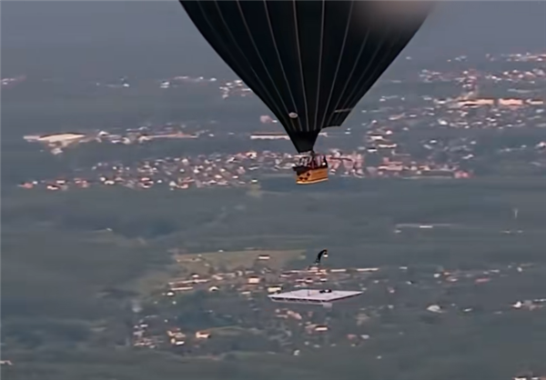 1500米！男子高空无安全措施玩单杠大回环