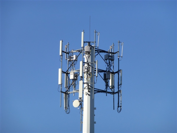 我国5G基站总数达443.9万个：实现“乡乡通5G”