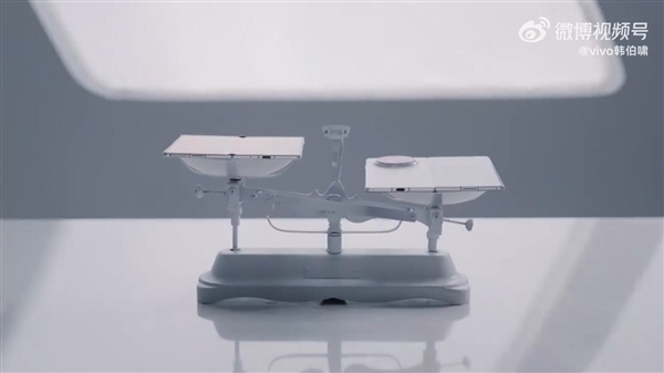 vivo X Fold5官宣:史上最轻大折叠 比iPhone更轻插图 vivo X Fold5官宣:史上最轻大折叠 比iPhone更轻