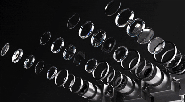 中兴发布“灵眸”屏：集成四颗摄像头 嘴唇都能精准识别