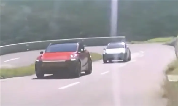 小米YU7最强对手！新款特斯拉Model Y高性能版曝光 预计下半年发布