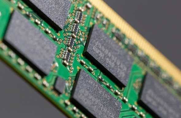 价格反超DDR5！三星、美光陆续停产DDR4遭追价抢货