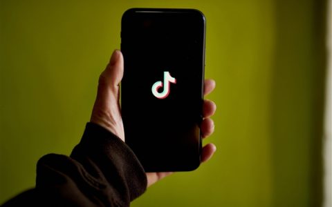 李连杰：我不是装孙子 是真孙子