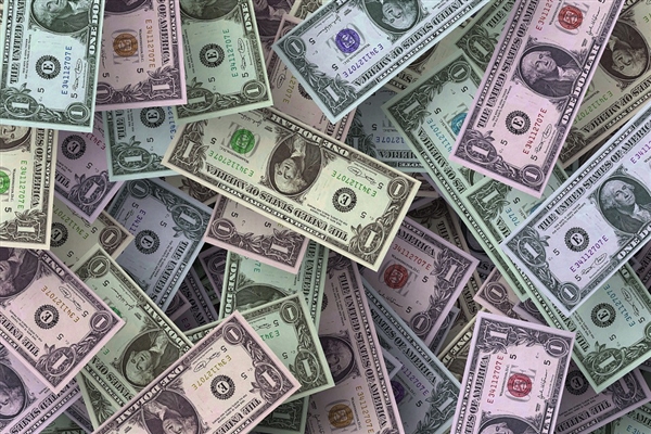 2025年《财富》美国500强排行出炉：微软、苹果、特斯拉集体下滑