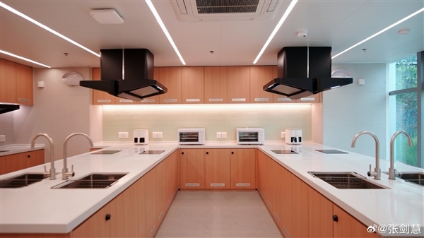 北京、南京1999元/月！小米青年公寓首批员工入驻：每人都发礼品