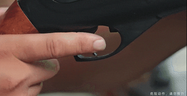 荣耀X70首销连续3天全品牌全机型销量第一 能抗193吨碾压还能挡子弹插图5 荣耀X70首销连续3天全品牌全机型销量第一 能抗193吨碾压还能挡子弹