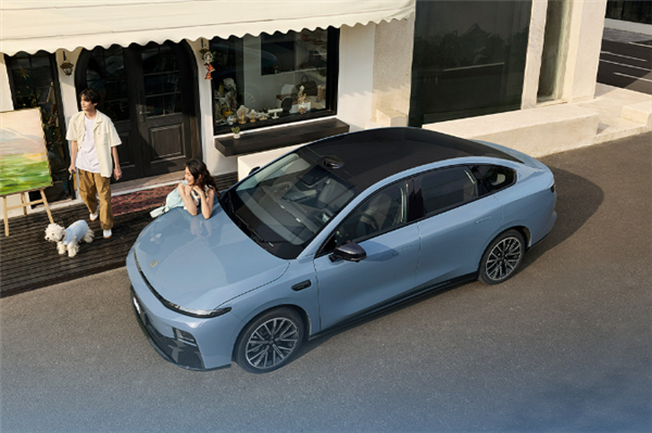 不靠电池堆料！零跑B01百公里仅11.4度电 续航达成率90%