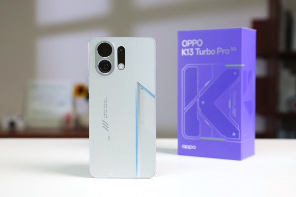 OPPO K13 Turbo Pro：搭载主动散热风扇 最强散热参上