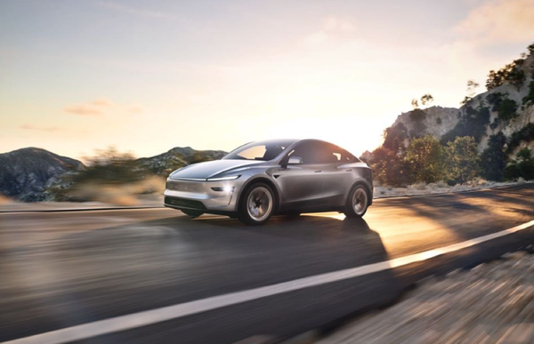 特斯拉美股开盘大跌7%：第二季度营收同比下跌12%