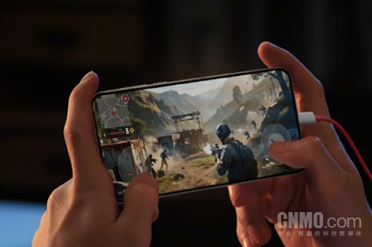 想要玩游戏不伤眼 就选这台人人夸的一加Ace 5至尊版！