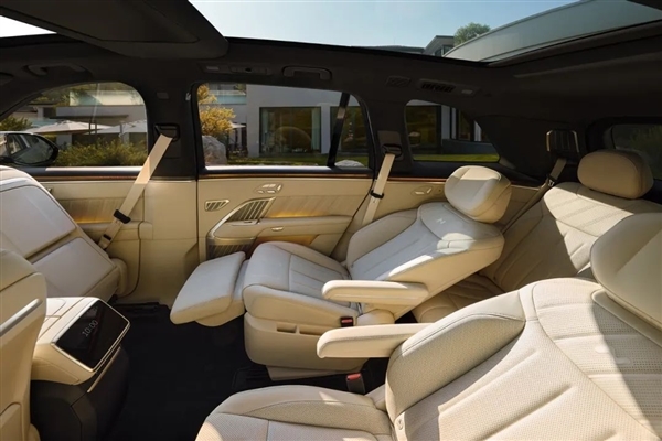 知名博主陈震：乐道L90座椅比劳斯莱斯闪灵的还舒服