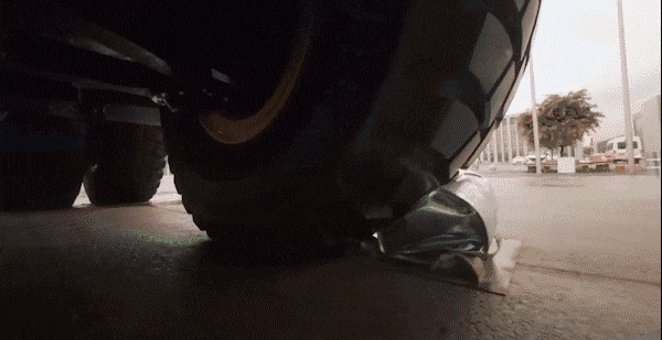 荣耀X70首销连续3天全品牌全机型销量第一 能抗193吨碾压还能挡子弹插图4 荣耀X70首销连续3天全品牌全机型销量第一 能抗193吨碾压还能挡子弹