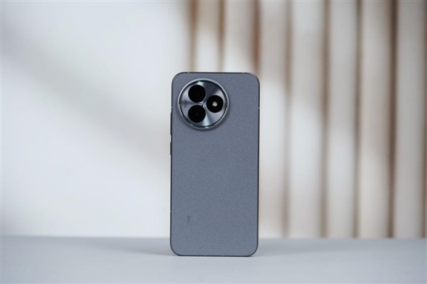 外卖小哥极力推荐REDMI K80至尊版：全程开GPS 从7点半用到下午4点