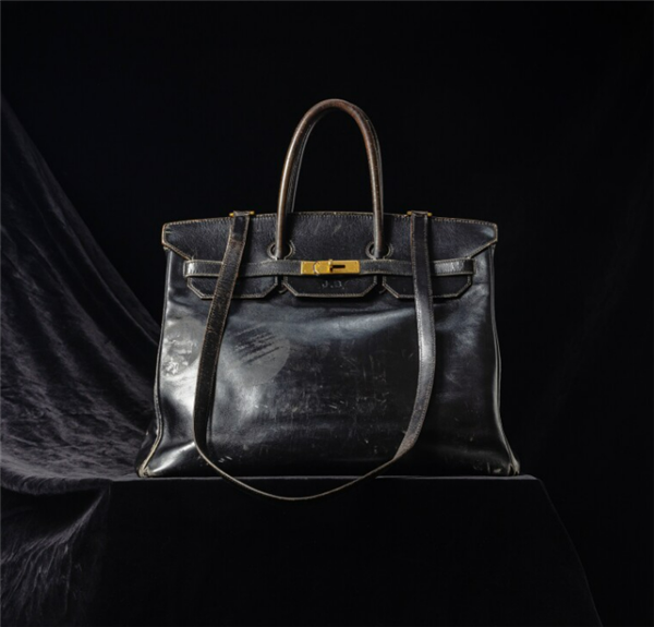 拍卖史上最昂贵包袋诞生！原版爱马仕7200万天价成交