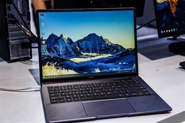 华为擎云 L540x正式发布：芯片通过安全可靠测评II级 赋能政企安全高效办公