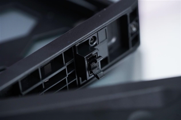 四盘位NAS天花板!极空间Z4Pro+性能版图赏插图13 四盘位NAS天花板!极空间Z4Pro+性能版图赏