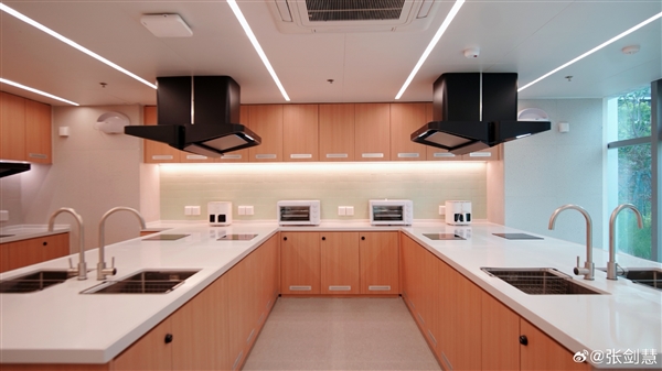 小米青年公寓上线!卢伟冰:定价反复讨论最终决定1999元/月插图8 小米青年公寓上线!卢伟冰:定价反复讨论最终决定1999元/月