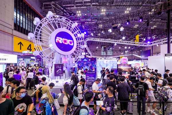 硬核狂欢！ROG高性能台式机燃爆BW 2025 助力玩家享受极致电竞体验