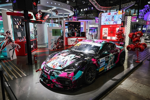 BW2025 ROG玩+乐园 华硕显卡引爆次元狂欢