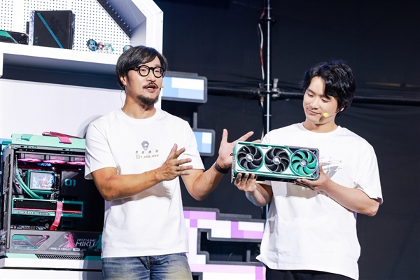 BW2025！华硕显卡信仰集结燃爆全场