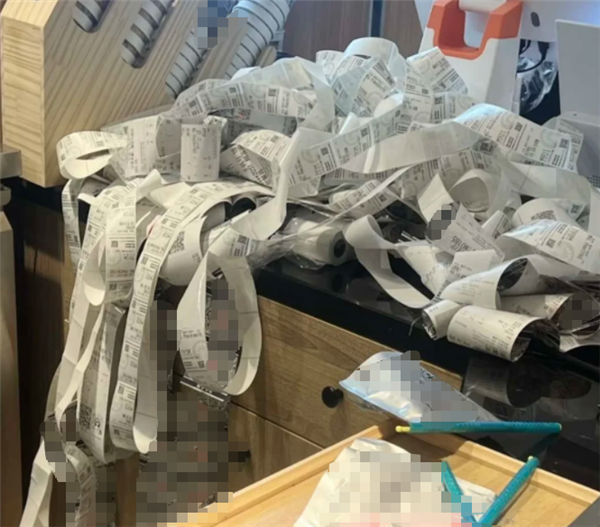 餐饮界是疯了吗:打印的小票比“命”都长了插图4 餐饮界是疯了吗:打印的小票比“命”都长了