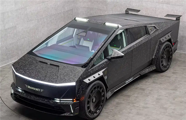 知名改装厂玛莎锐打造!特斯拉Cybertruck秒变“碳纤维超跑”插图 知名改装厂玛莎锐打造!特斯拉Cybertruck秒变“碳纤维超跑”