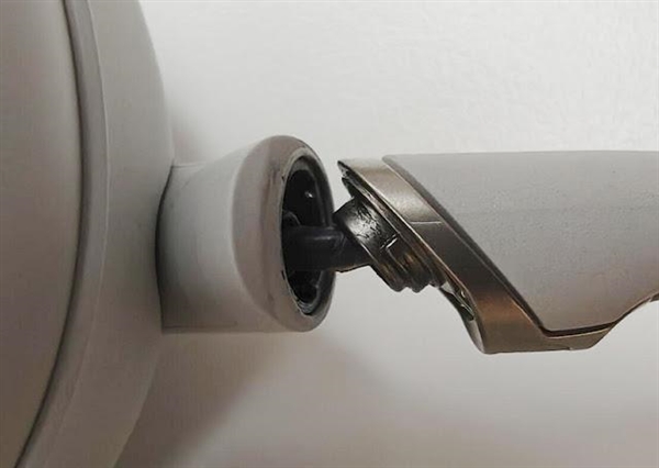 索尼多事之秋！手机才刚停售：1000XM6耳机又曝断轴问题