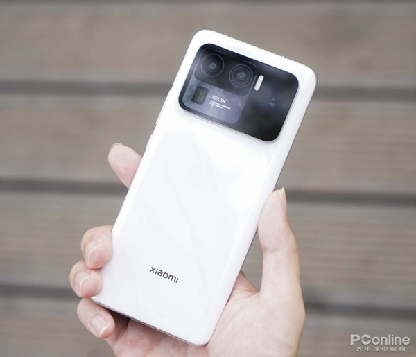 小米16系列外观抢先看:11 Ultra的经典设计又回来了插图1 小米16系列外观抢先看:11 Ultra的经典设计又回来了