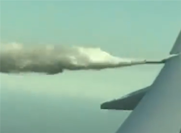 又是波音！一架787客机因技术问题两次放空燃油紧急着陆