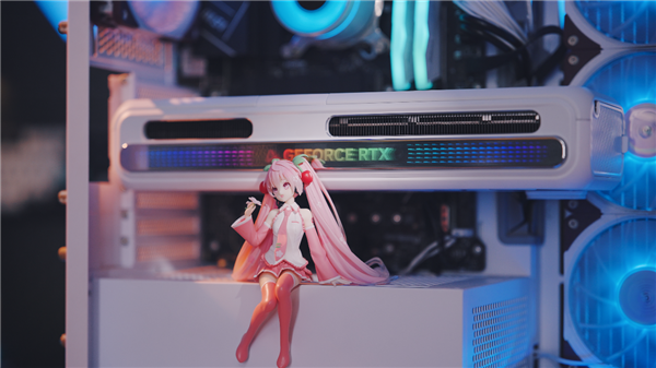 越级规格！电竞叛客RTX 5070 Ti X3W MAX性能评测