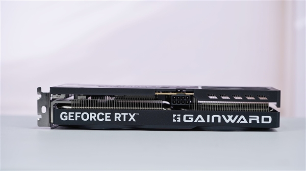 双风扇短小精悍!耕升RTX 5050追风OC显卡图赏插图5 双风扇短小精悍!耕升RTX 5050追风OC显卡图赏