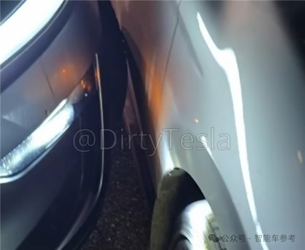 特斯拉撞了不影响！李彦宏调头：萝卜快跑要全面纯视觉