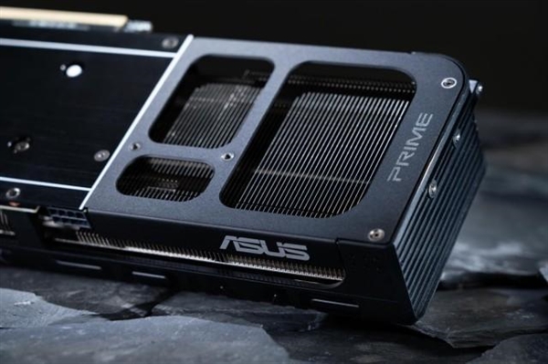 RTX AI PC提升效率！华硕RTX 50系显卡激发强动能