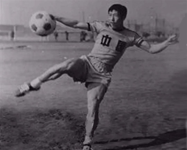 中国足坛名宿李福宝家中猝死：享年70岁