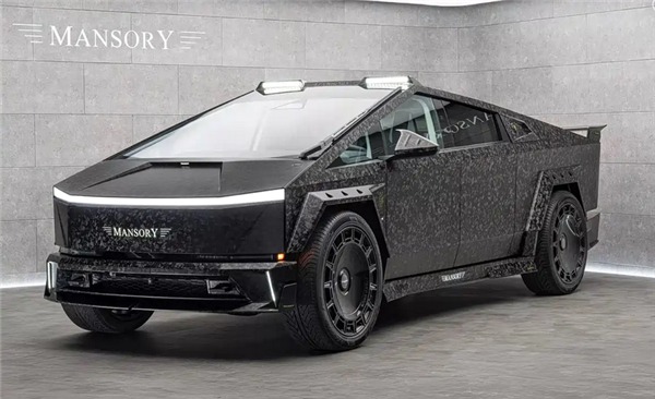 知名改装厂玛莎锐打造!特斯拉Cybertruck秒变“碳纤维超跑”插图1 知名改装厂玛莎锐打造!特斯拉Cybertruck秒变“碳纤维超跑”