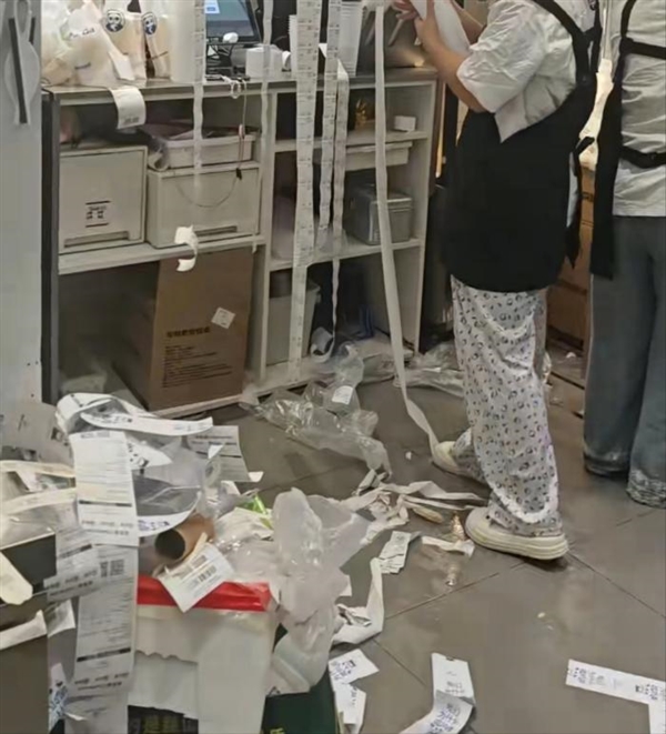 大爆单！外卖大战补贴升级 部分骑手时薪超百元