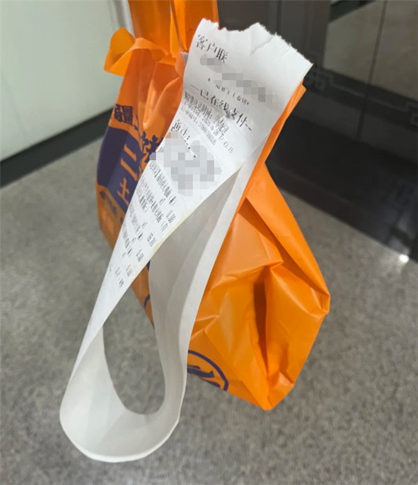 餐饮界是疯了吗:打印的小票比“命”都长了插图 餐饮界是疯了吗:打印的小票比“命”都长了